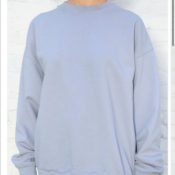 Brandy Melville Sweaters - Brandy Melville crew neck sweater